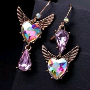 💖 Beautiful Betsey Johnson Earrings